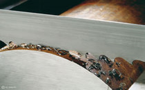 镇江金属带锯条出现振动噪音的原因?